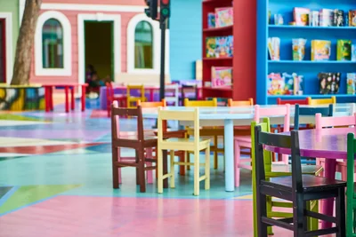 Préparer son enfant à l'entrée à l'école maternelle : astuces incontournables 2026